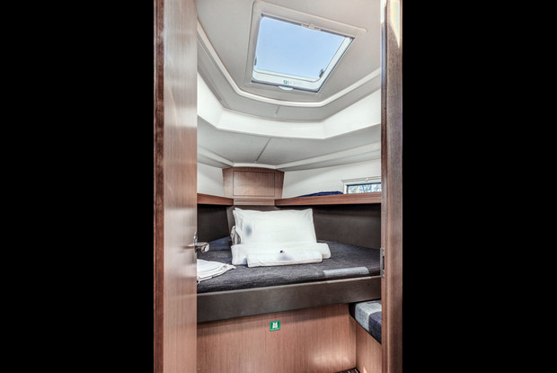 Bavaria Cruiser 37 - 3 cab., Kontokali-Corfu