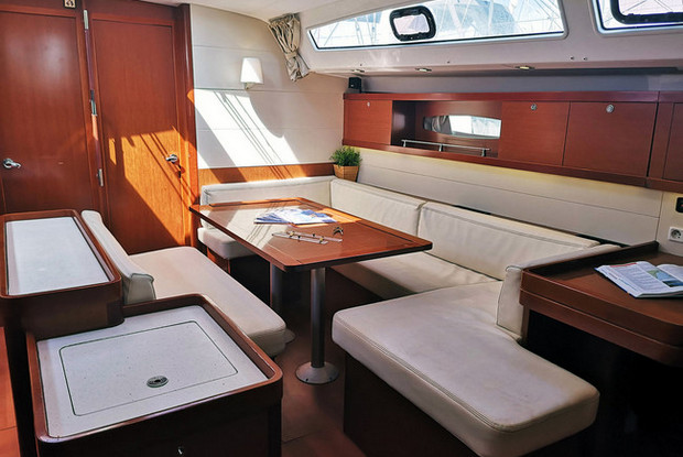 Oceanis 50 - 5 + 1 cab., Alimos