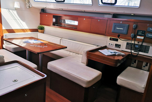 Oceanis 50 - 5 + 1 cab., Alimos