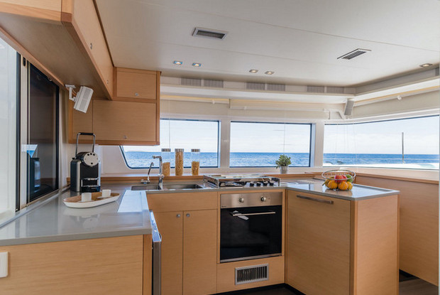 Lagoon 52F (5 cab), Olbia