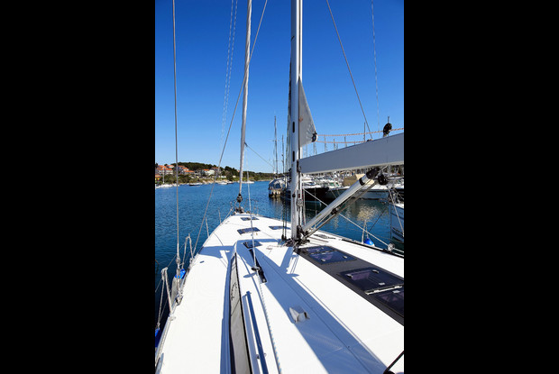 Bavaria Cruiser 56 - 5 + 1 cab., Pula