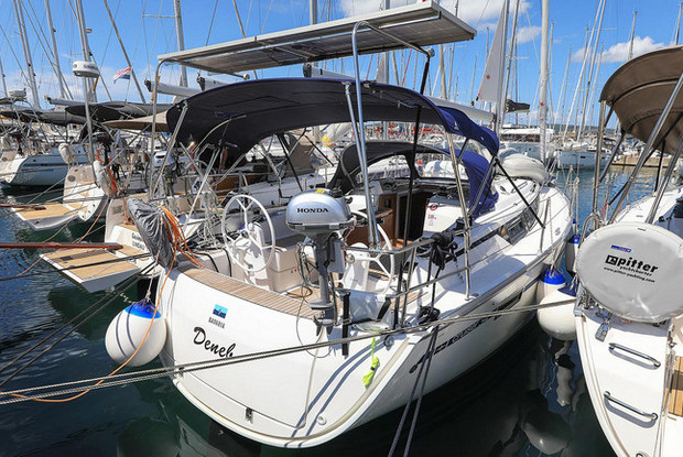 Bavaria Cruiser 34, Jezera