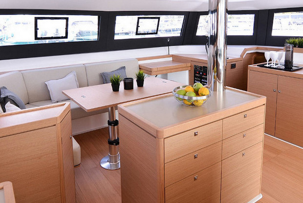 Dufour Catamaran 48, Cagliari