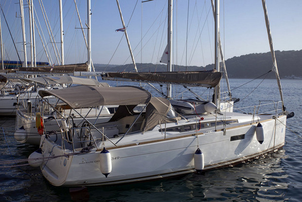 Sun Odyssey 349, Pula