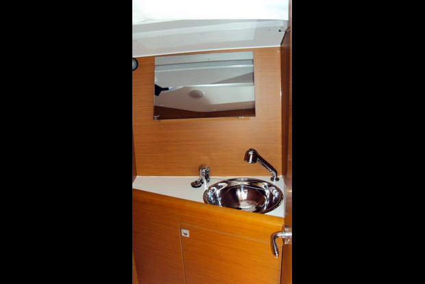 Sun Odyssey 349, Pula