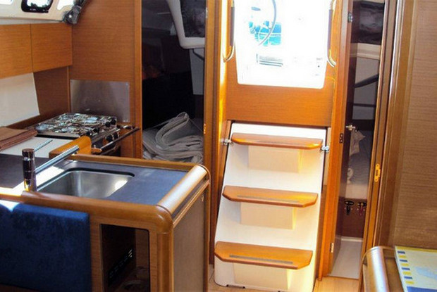 Sun Odyssey 349, Pula