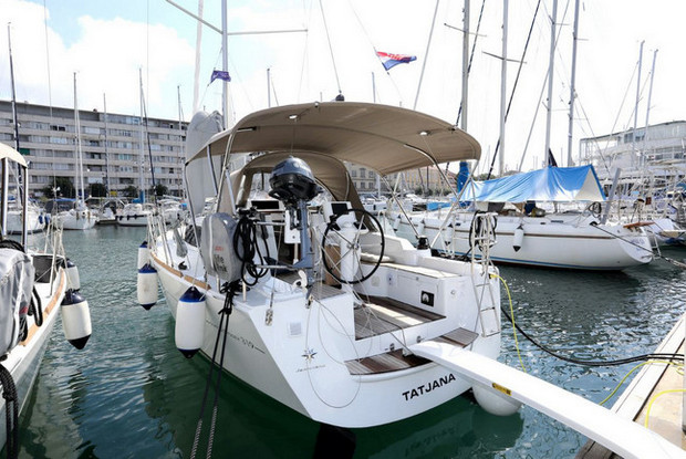 Sun Odyssey 319, Pula