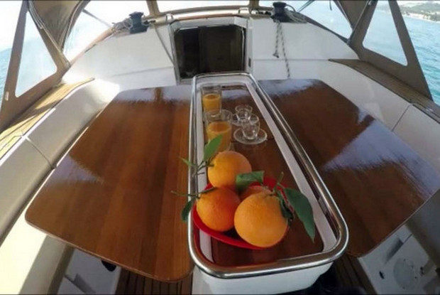 Elan Impression 50, Split