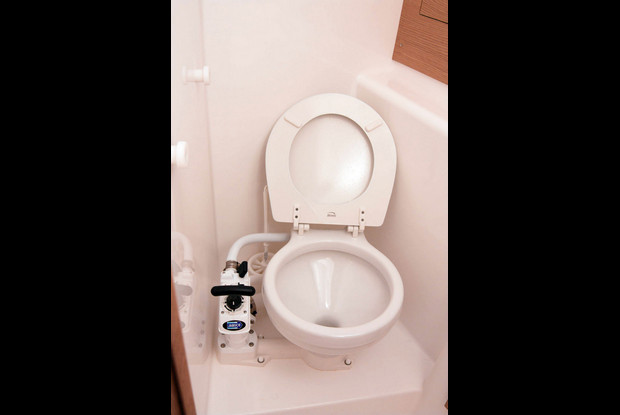 Dufour 382 GL, Nikiti