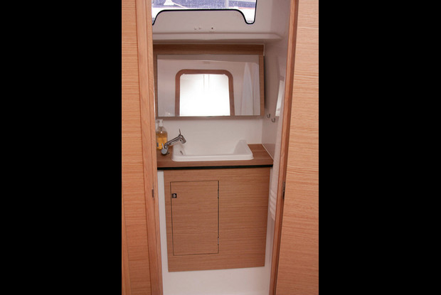 Dufour 382 GL, Nikiti