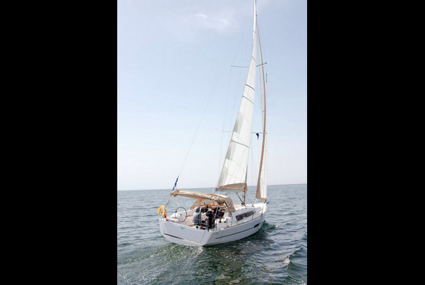 Dufour 382 GL, Nikiti