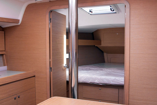 Dufour 382 GL, Nikiti