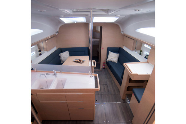 Oceanis 40.1, Alimos