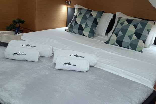 Dufour Catamaran 48, Alimos