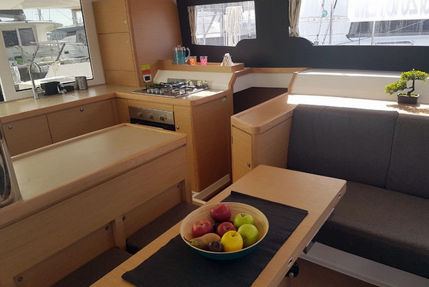 Dufour Catamaran 48, Alimos