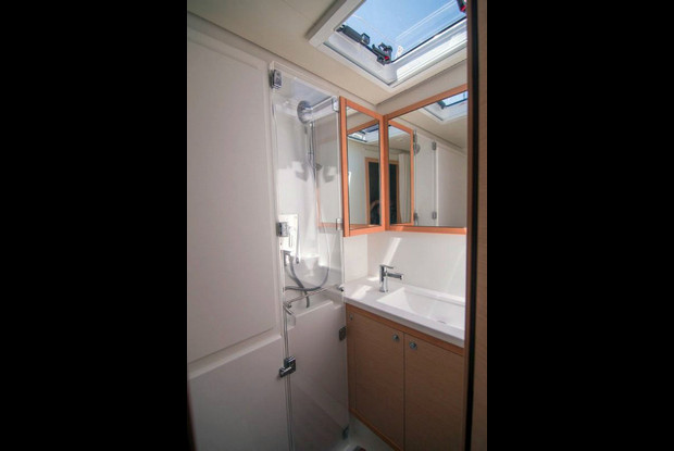 Lagoon 52 F - 5 + 2 cab., Victoria