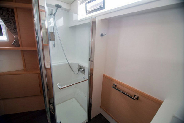 Lagoon 52 F - 5 + 2 cab., Victoria