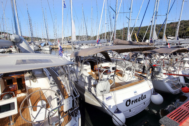 Bavaria Cruiser 40 Avantgarde, Pula