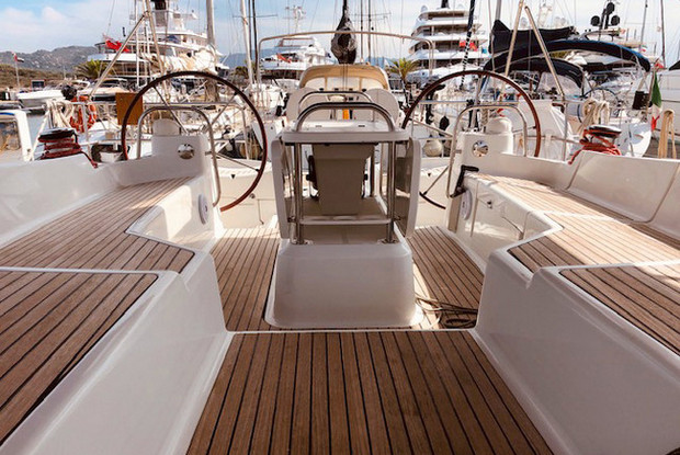 Jeanneau 53 - 5 + 1 cab., Portisco