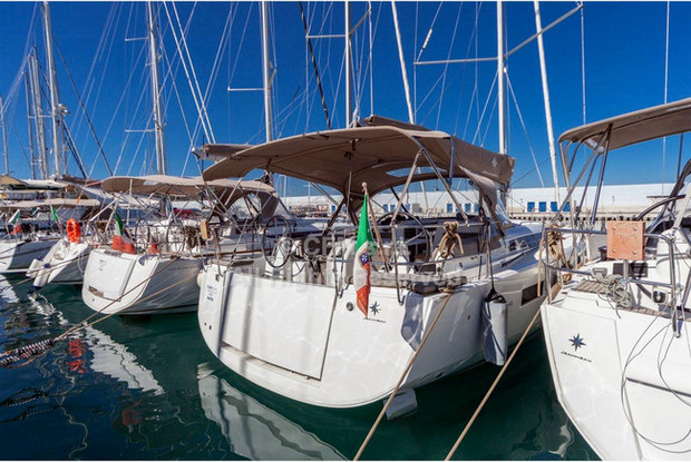 Sun Odyssey 440, Capo d