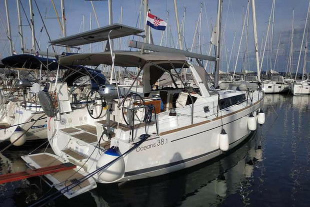 Oceanis 38.1, Biograd na Moru