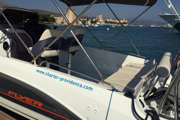 Beneteau Flyer 6.6 Space Deck, Trogir