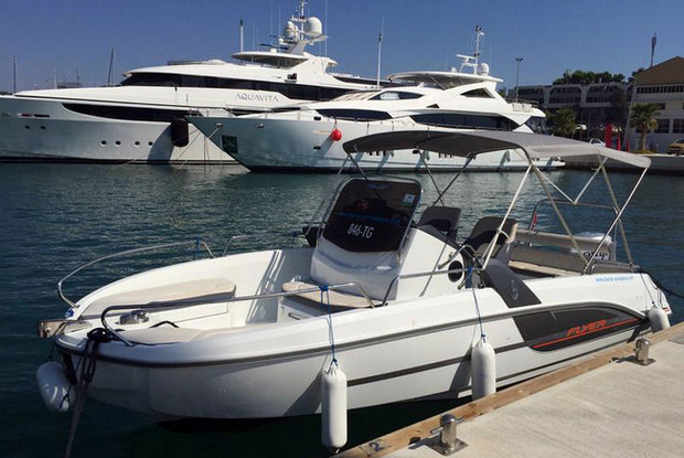 Beneteau Flyer 6.6 Space Deck, Trogir