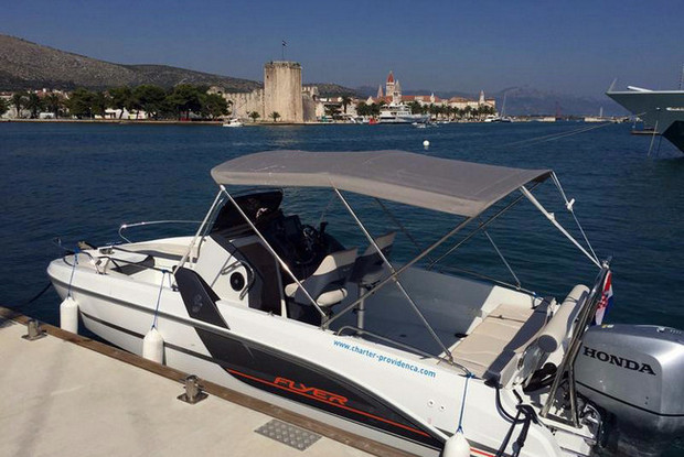 Beneteau Flyer 6.6 Space Deck, Trogir