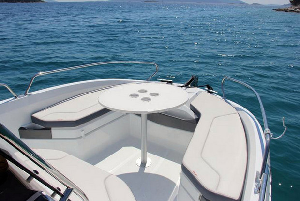 Beneteau Flyer 6.6 Space Deck, Trogir