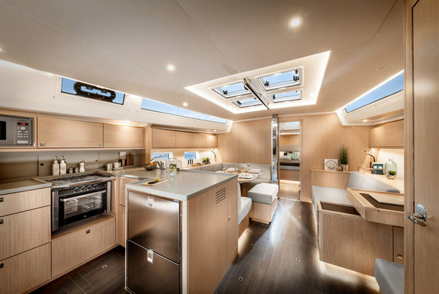 Bavaria C50 Style - 4 + 1 cab., Pula