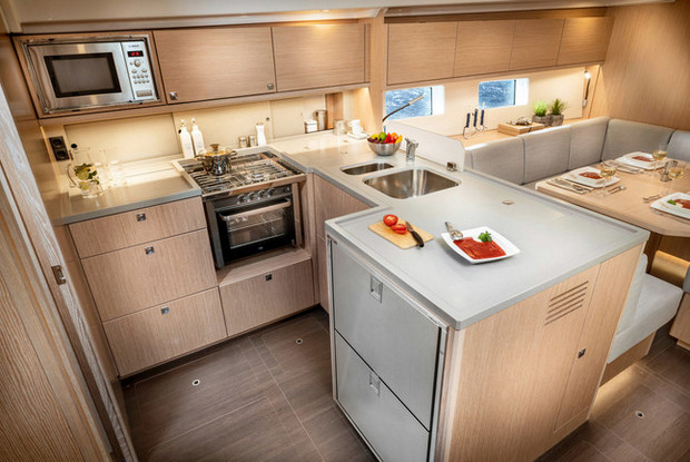 Bavaria C50 Style - 4 + 1 cab., Pula