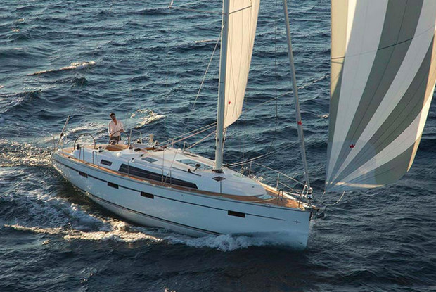 Bavaria Cruiser 41 Style, Jezera