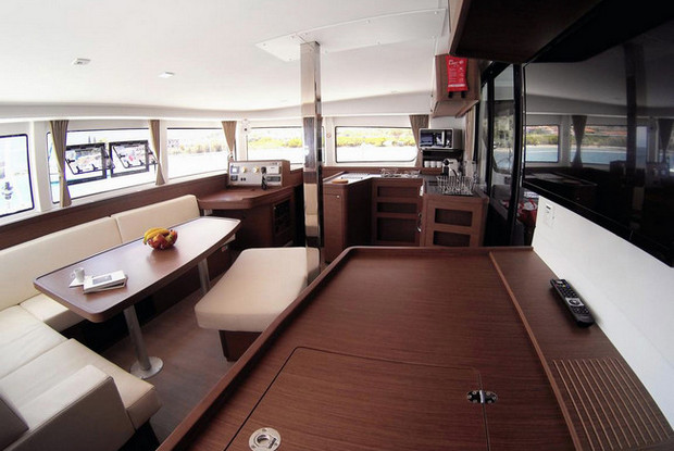 Lagoon 42 - 4 + 2 cab., Alimos