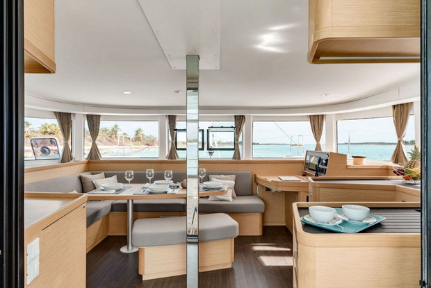 Lagoon 42 - 4 + 2 cab., Road Town