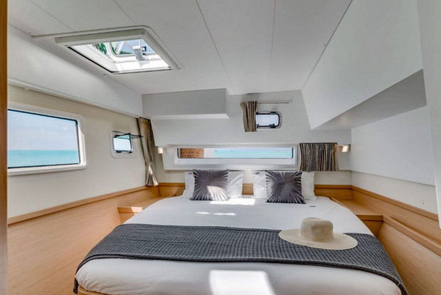 Lagoon 42 - 4 + 2 cab., Road Town