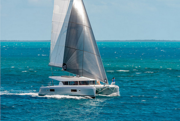 Lagoon 42 - 4 + 2 cab., Road Town