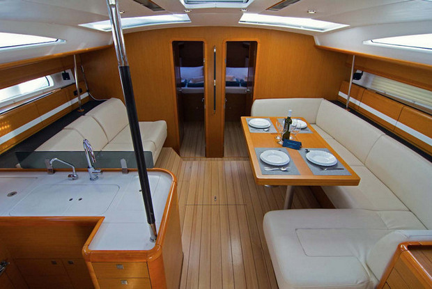 Jeanneau 53 - 5 + 1 cab., Split