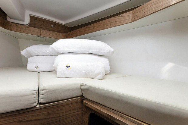 Elan E3, Kaštela-Split