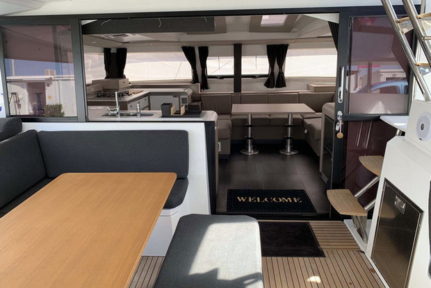 Fountaine Pajot Elba 45 - 4 + 2 cab., Alimos
