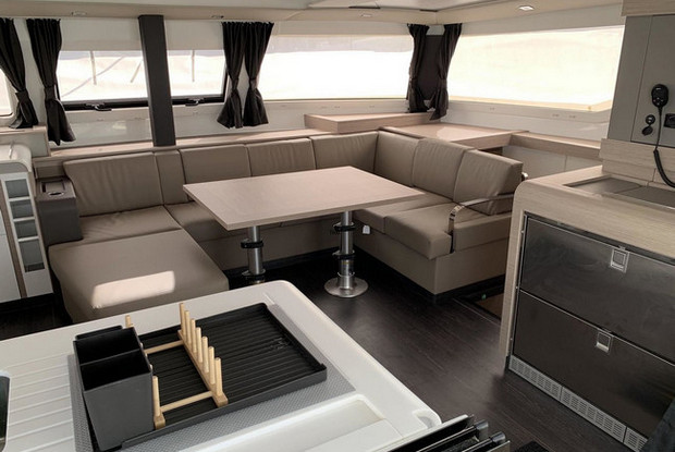 Fountaine Pajot Elba 45 - 4 + 2 cab., Alimos