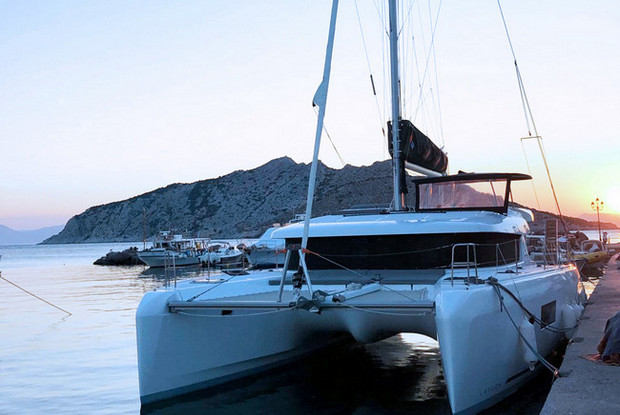 Lagoon 42 - 4 + 2 cab., Alimos