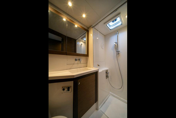 Lagoon 450 F - 4 + 2 cab., Alimos