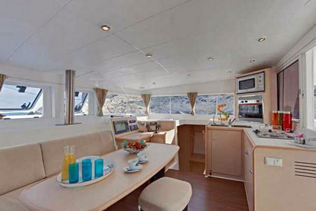 Lagoon 40 - 4 + 1 cab., Etoloakarnania