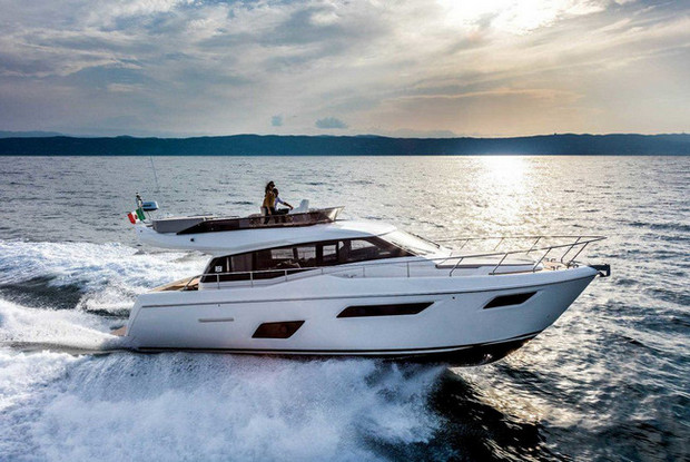 Ferretti Yachts 450, Podstrana