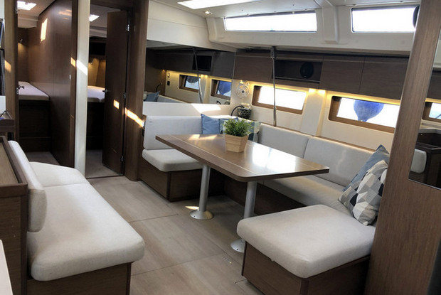 Oceanis 51.1 - 5 + 1 cab., Alimos