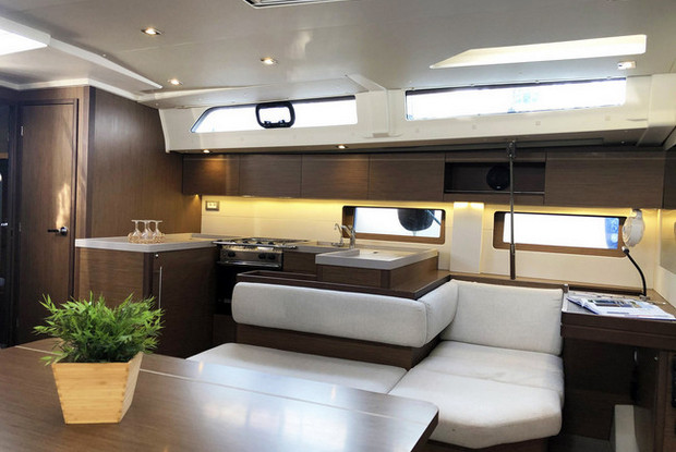 Oceanis 51.1 - 5 + 1 cab., Alimos