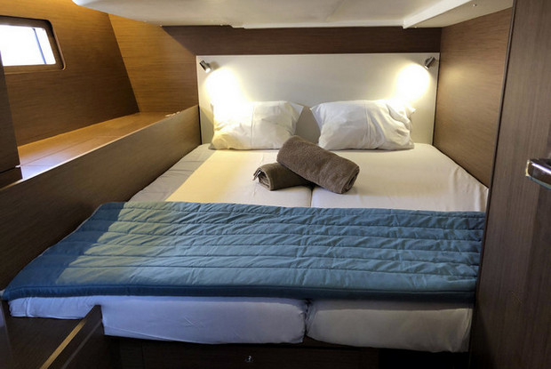 Oceanis 51.1 - 5 + 1 cab., Alimos