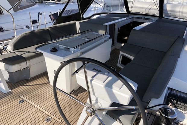 Oceanis 51.1 - 5 + 1 cab., Alimos