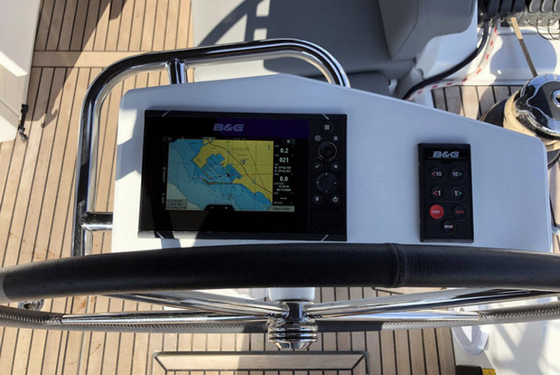 Oceanis 51.1 - 5 + 1 cab., Alimos