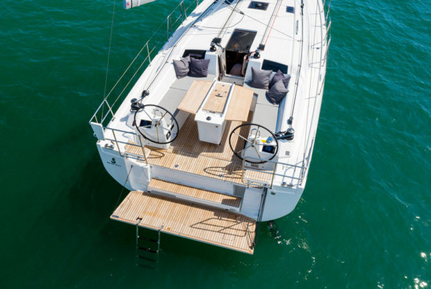 Oceanis 40.1, Portocolom